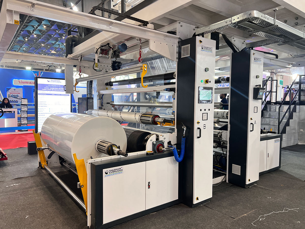 Energy Efficiency for 3-Layer Fully Automatic Blown Film Machine